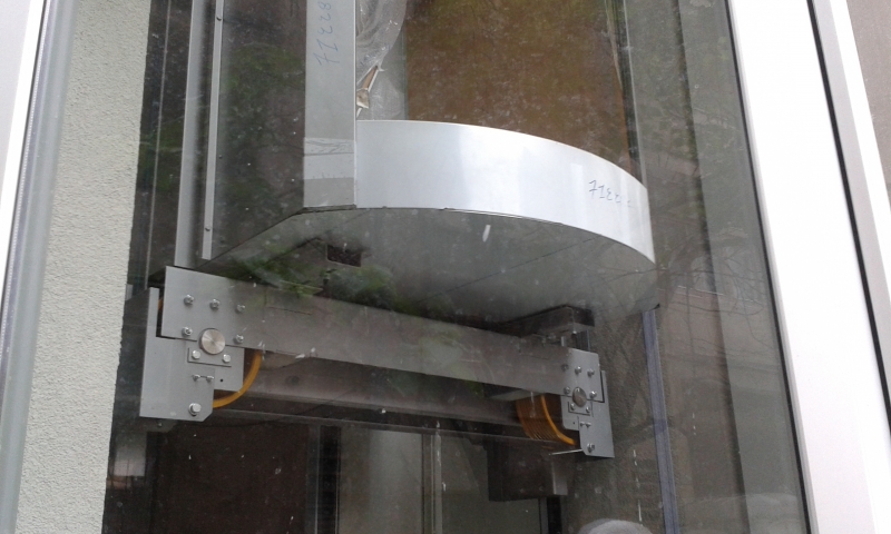 triplex_yu_lift_montaza_navip_1.JPG