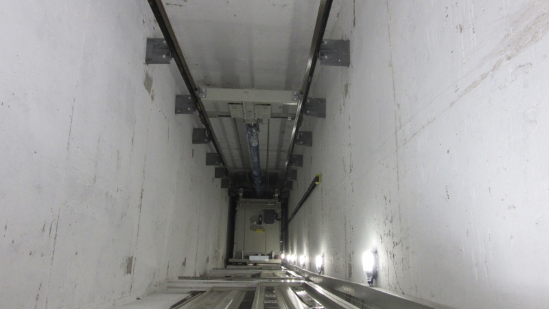 triplex_yu_lift_veliko_gradiste_mornar_10.JPG