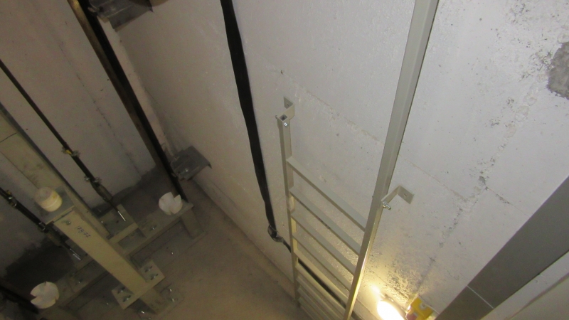 triplex_yu_lift_veliko_gradiste_mornar_2.JPG